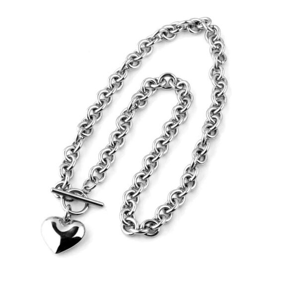 Source Unknown Jewelry - Trendy Women’s Heart Charm Pendant Stainless Steel 18 inch Necklace NWOT